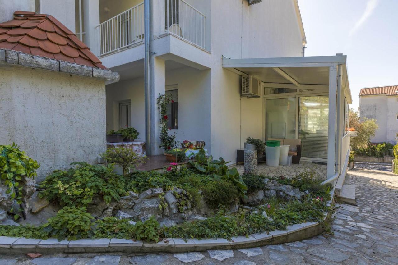 Ivan & Anka Apartments Bojko Selce Exterior foto